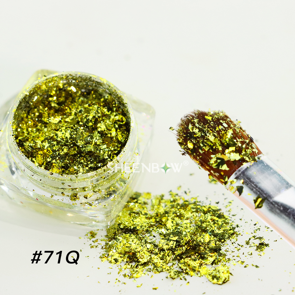 MetallischPaillettes（Make-up）